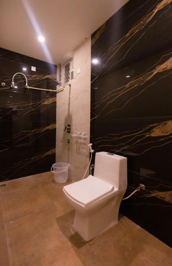 Beestay Hotels Elite Park ティルパティ エクステリア 写真